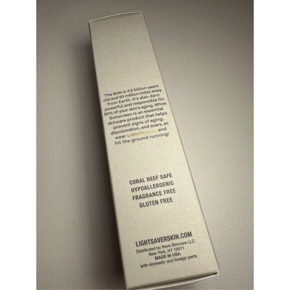 LIGHTSAVER Tinted - Activated Mineral Face Sunscreen Broad Spectrum - SPF 33 50m - Picture 5 of 8